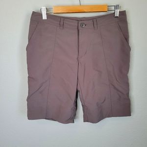 Patagonia womens shorts size 6 like new brown inseam 11 inches active shorts